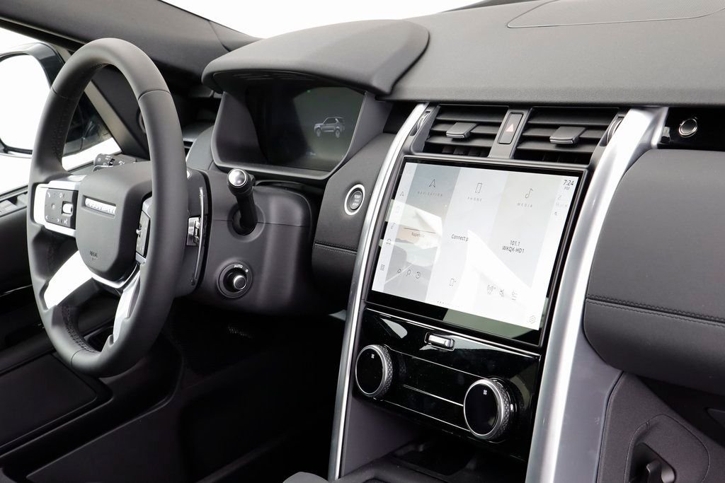 New 2025 Fuji White LAND ROVER S image 23
