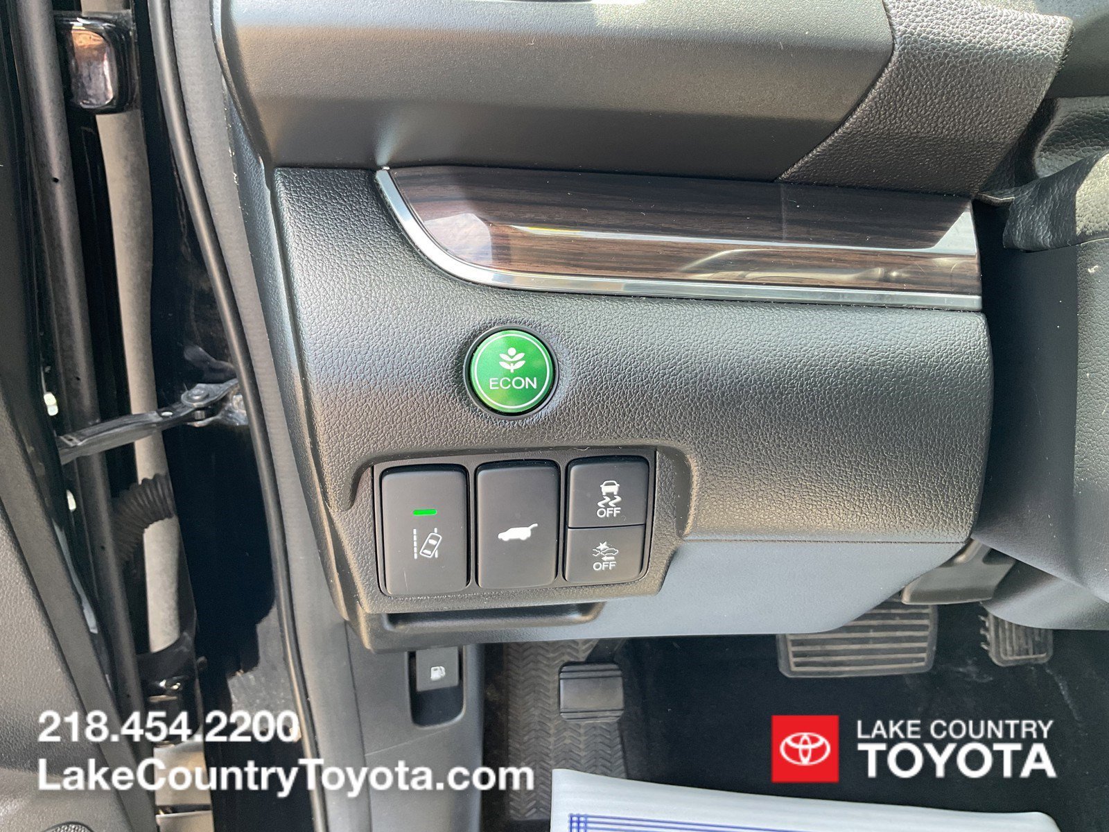 Used 2016 Black Honda Touring image 32