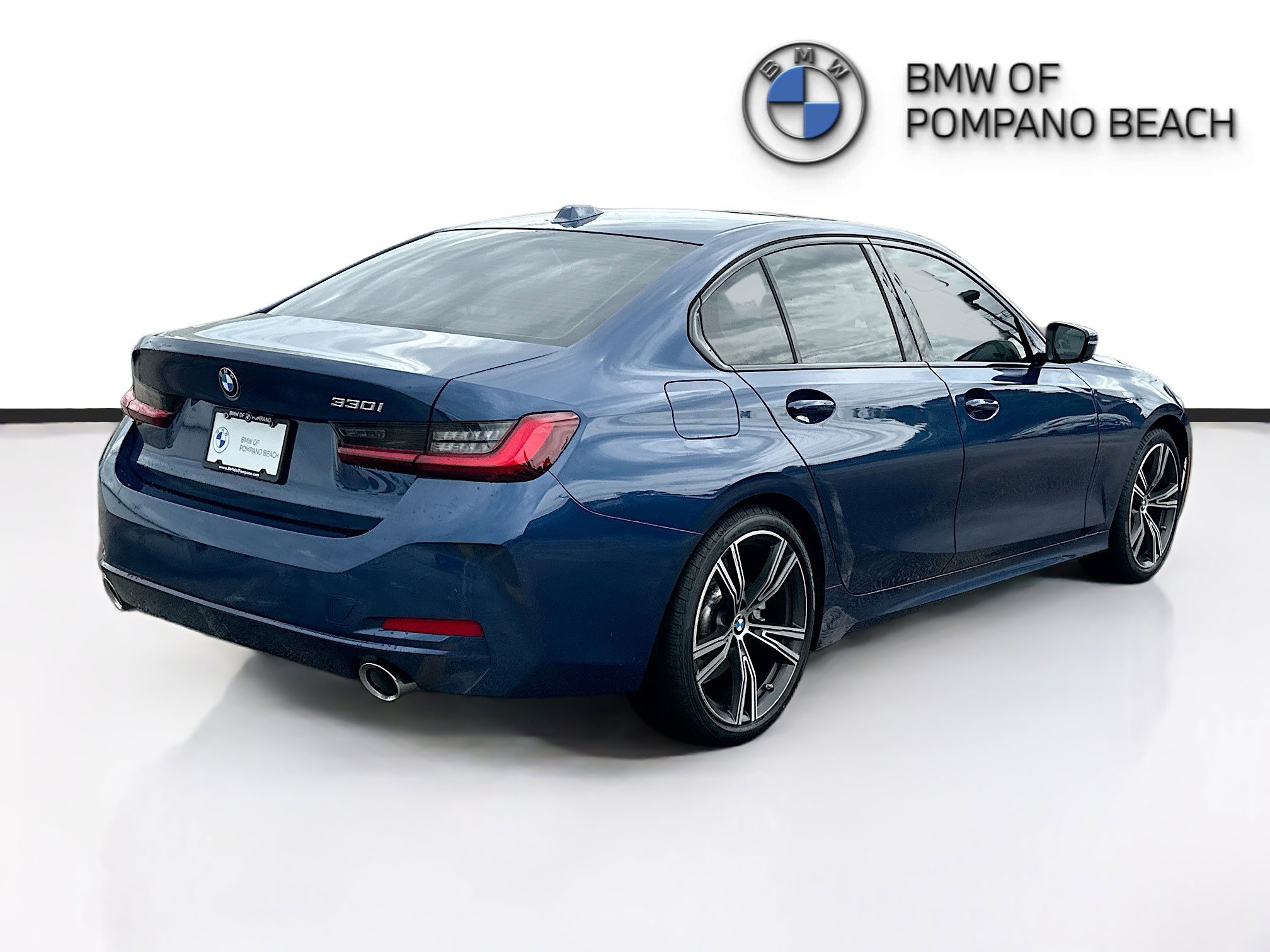 Used 2023 Phytonic Blue Metallic BMW 330i image 6