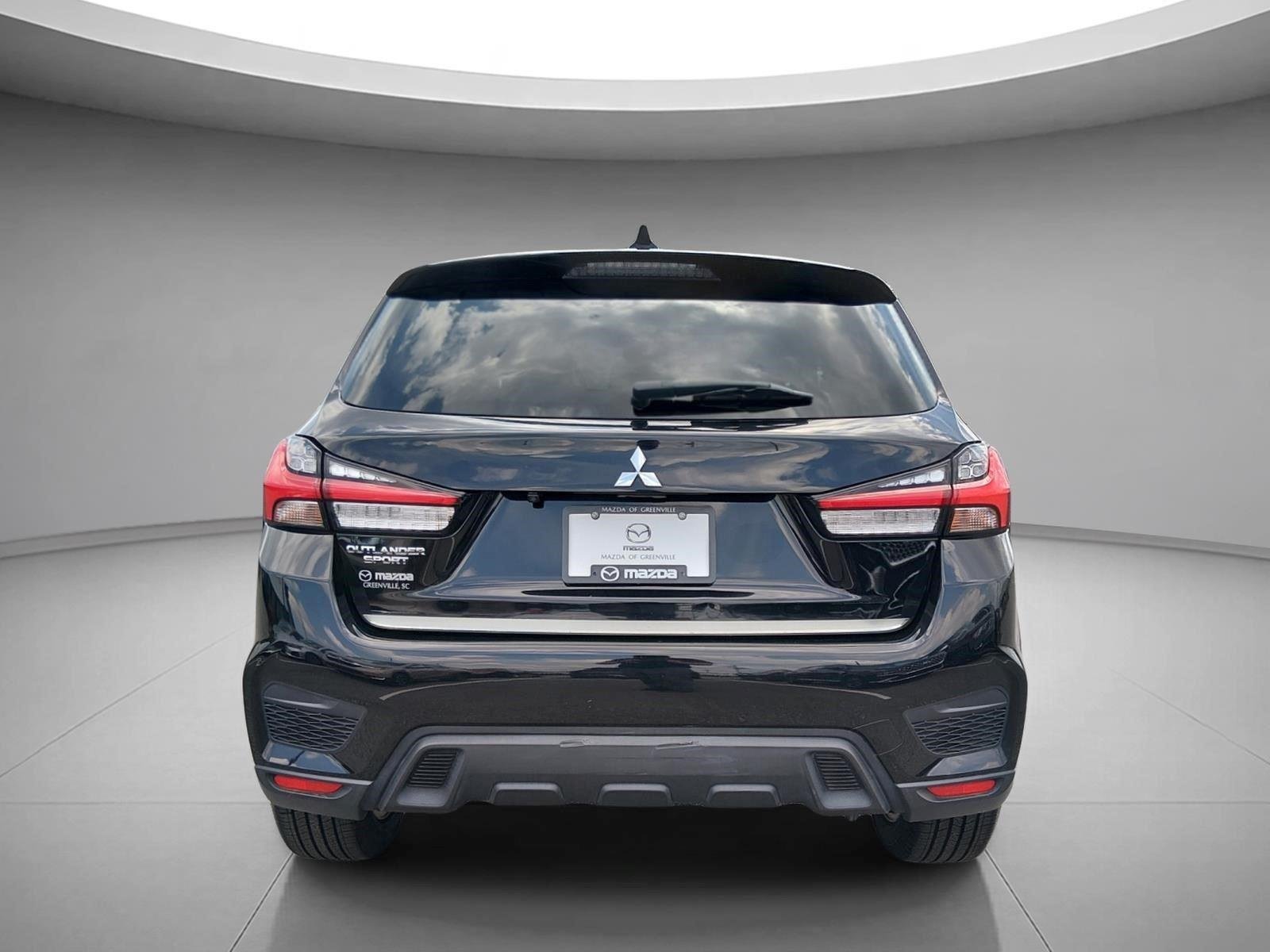 Used 2022 Labrador Black Pearl Mitsubishi LE image 6
