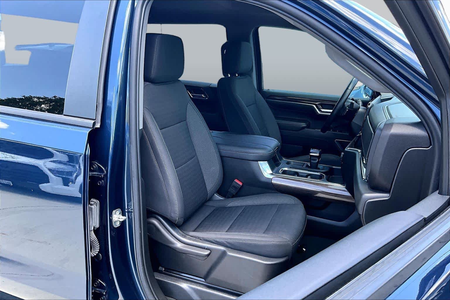 Used 2023 Northsky Blue Metallic Chevrolet RST image 9