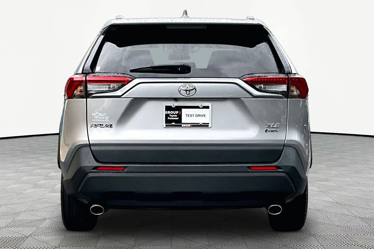 Used 2025 Silver Sky Metallic Toyota Hybrid XLE image 5