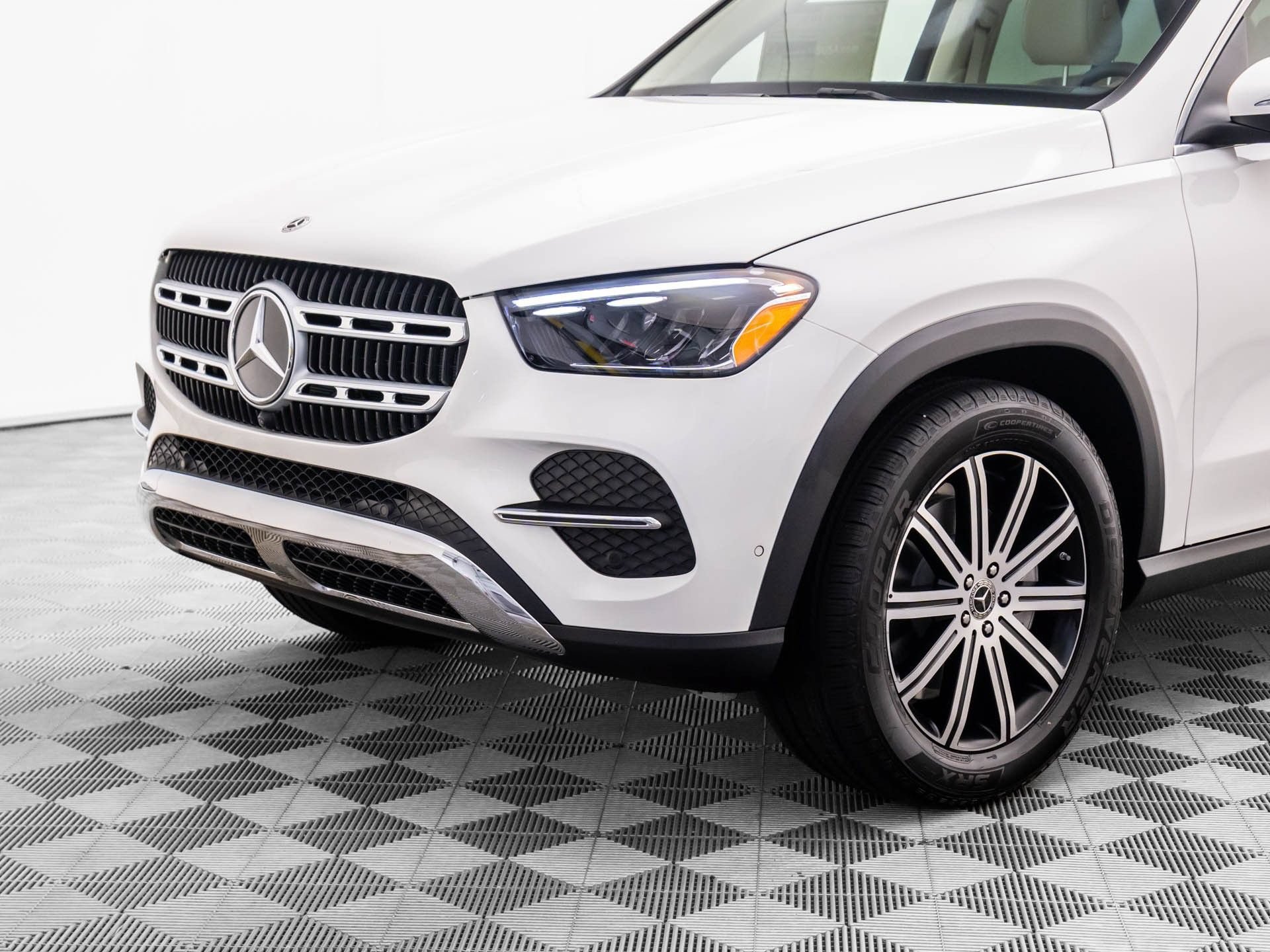 New 2026 Polar White Mercedes-Benz GLE 350 image 74