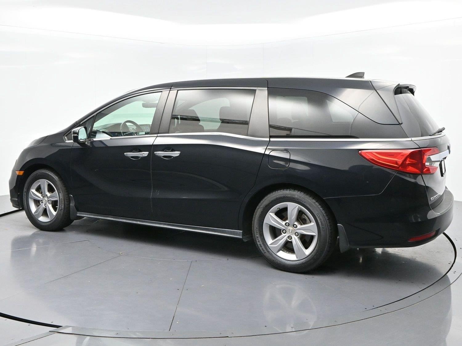 Used 2018 Crystal Black Pearl Honda EX-L image 5
