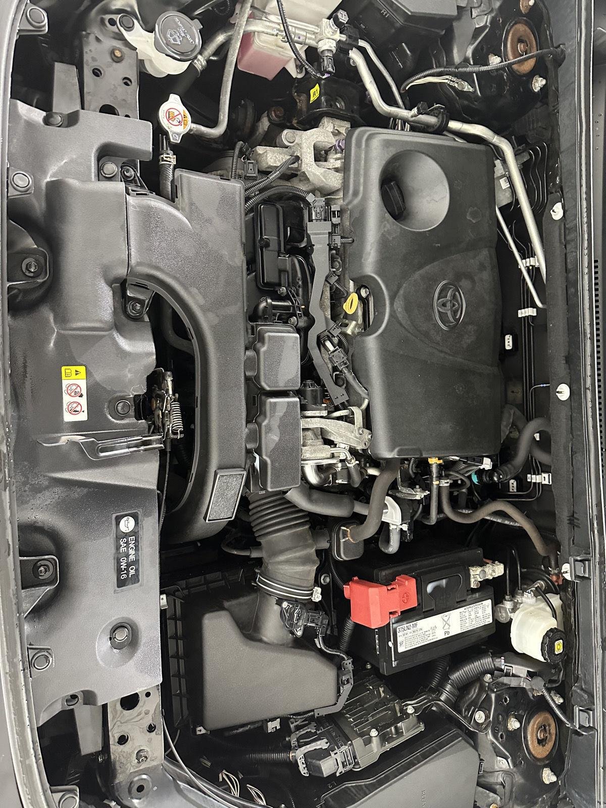 Used 2019 Midnight Black Metallic Toyota Adventure image 39