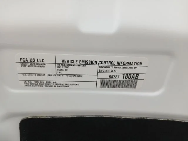 New 2027 Bright White Clear-Coat Exterior Paint Chrysler Limited image 49