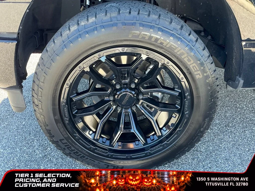 Used 2025 Black Ford Platinum image 21