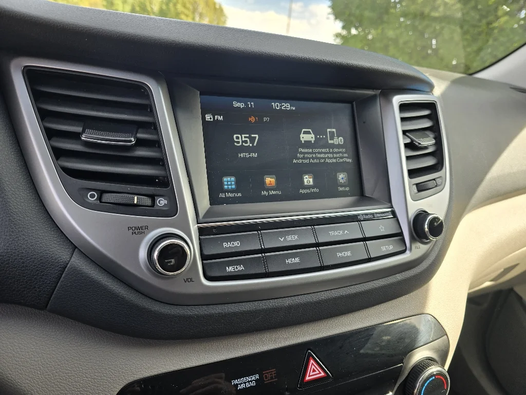 Used 2018 Black Noir Pearl Hyundai SEL image 25