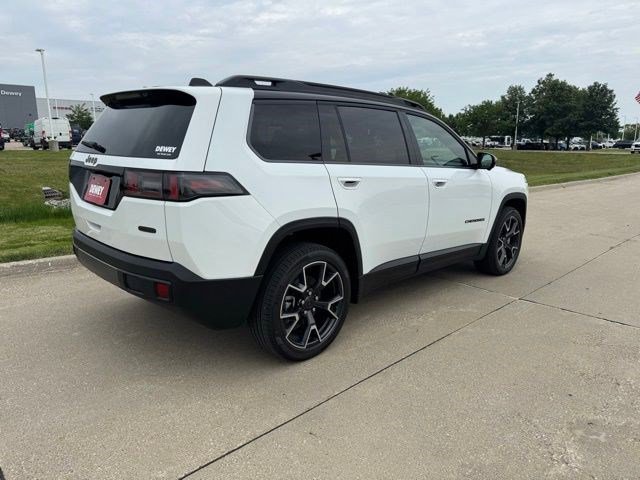 New 2026 Bright White Clear-Coat Exterior Paint Jeep Overland image 6