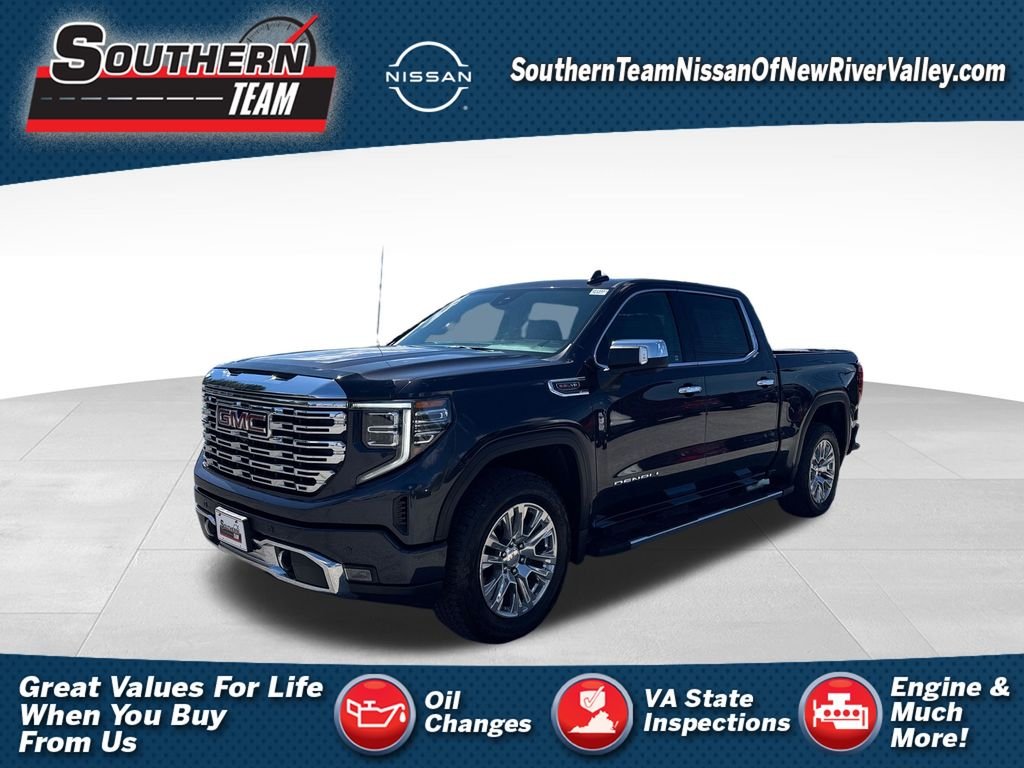 2022 GMC Sierra 4WD Crew Cab Short Box Denali's photo