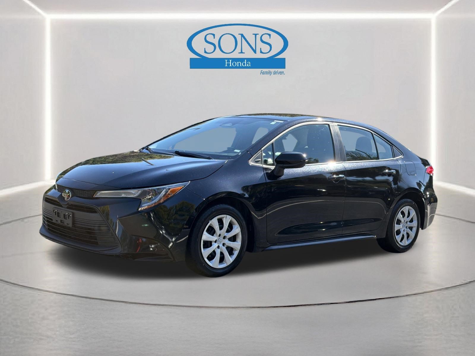 Used 2024 Midnight Black Metallic Toyota LE image 19