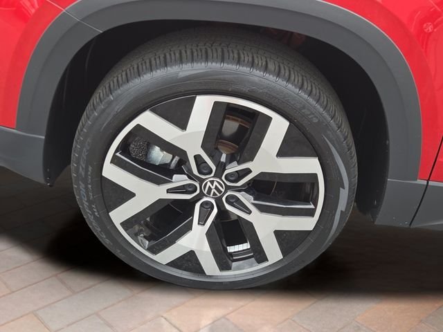 Certified Used 2023 Red Volkswagen 1.5T SEL image 28