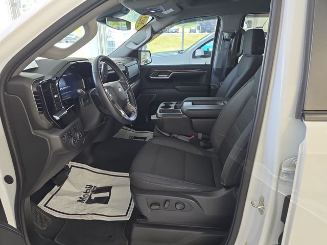 Used 2023 White Chevrolet LT image 13