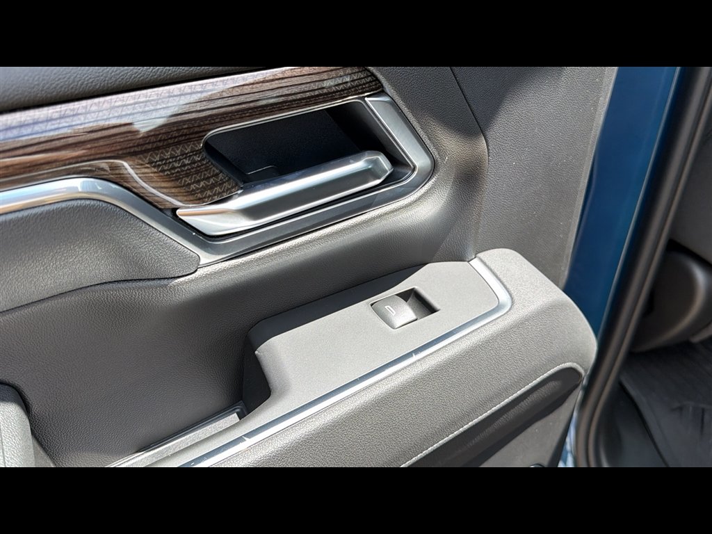 New 2026 Lakeshore Blue Metallic Chevrolet LT image 23