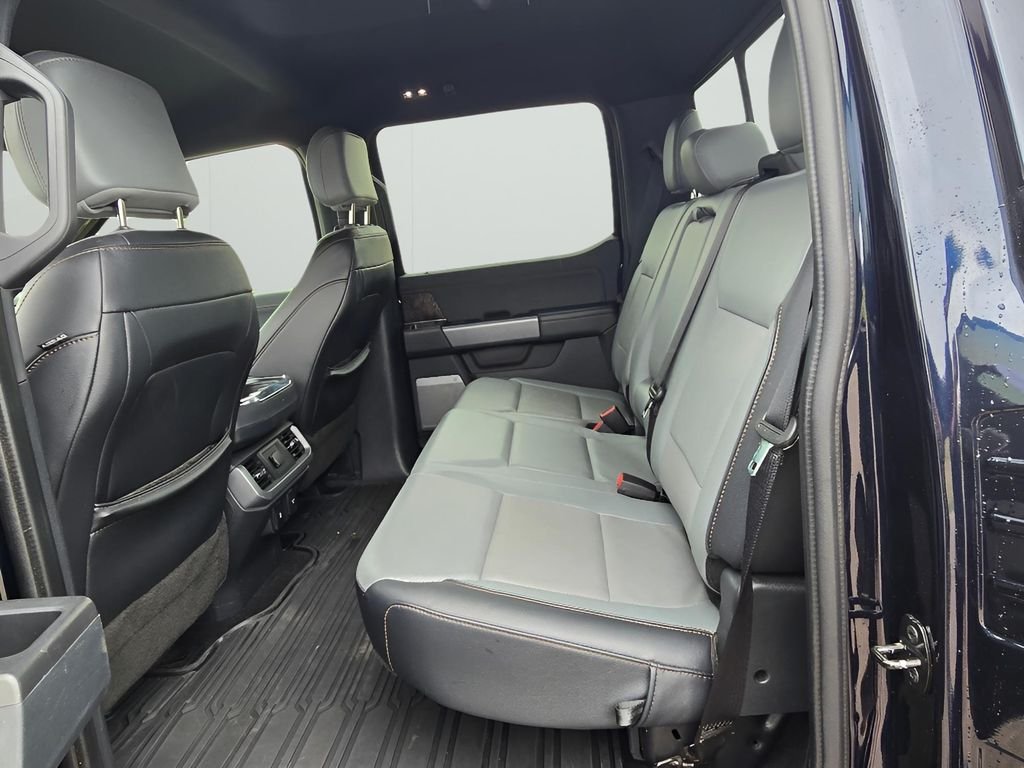 Used 2022 Antimatter Blue Metallic Ford LARIAT image 15