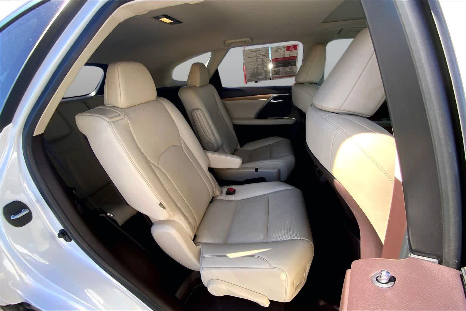 Used 2020 Eminent White Pearl Lexus  image 20