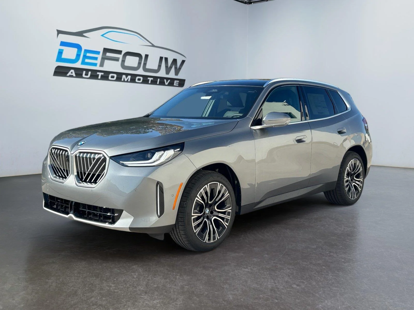 New 2026 Skyscraper Grey Metallic BMW 30 xDrive image 7