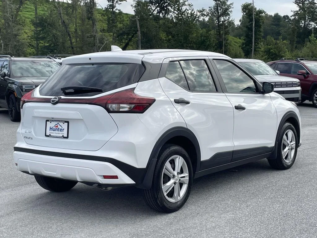 2024 Nissan Kicks S - Photo 28
