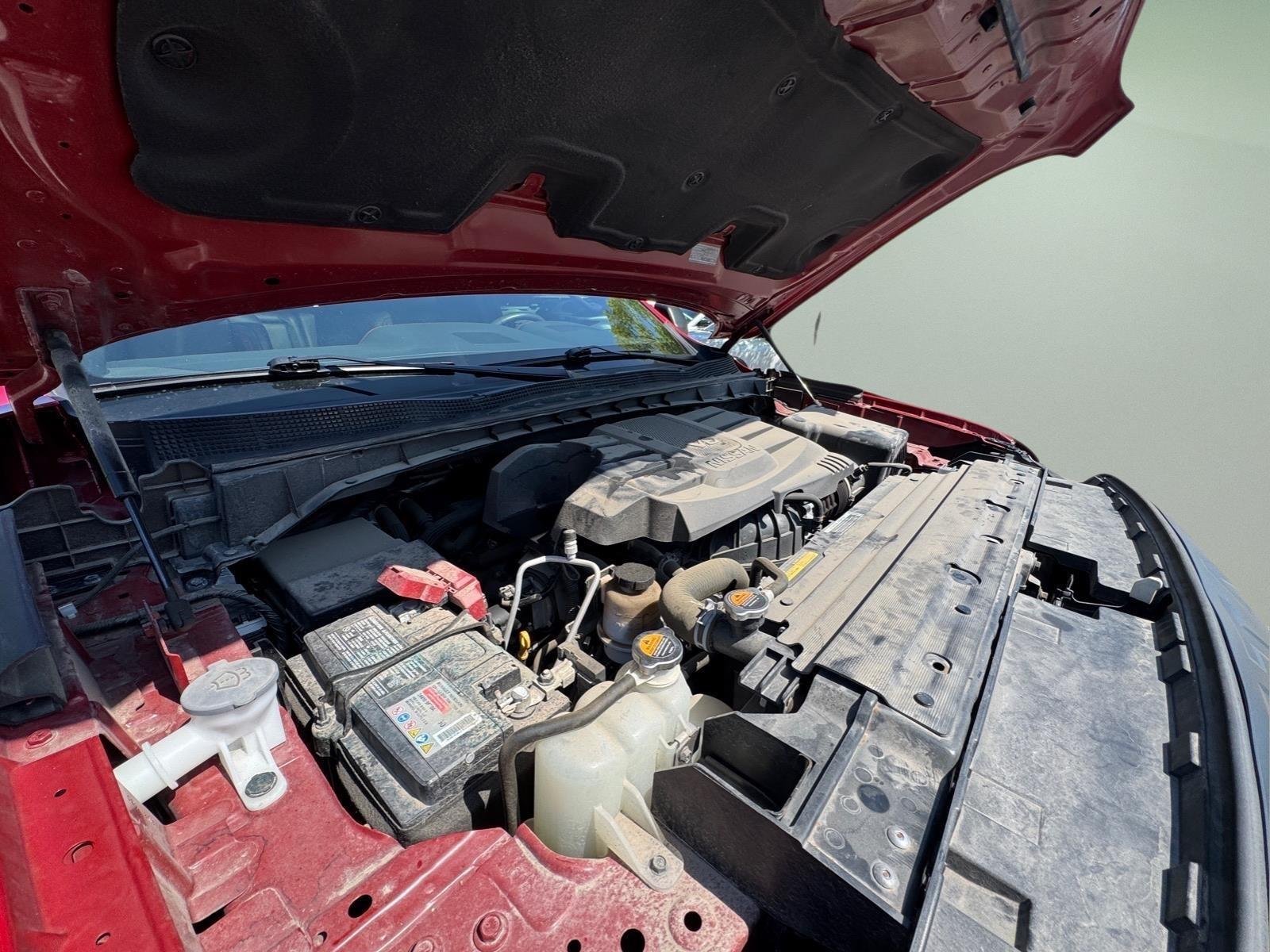 Used 2023  NISSAN  image 11