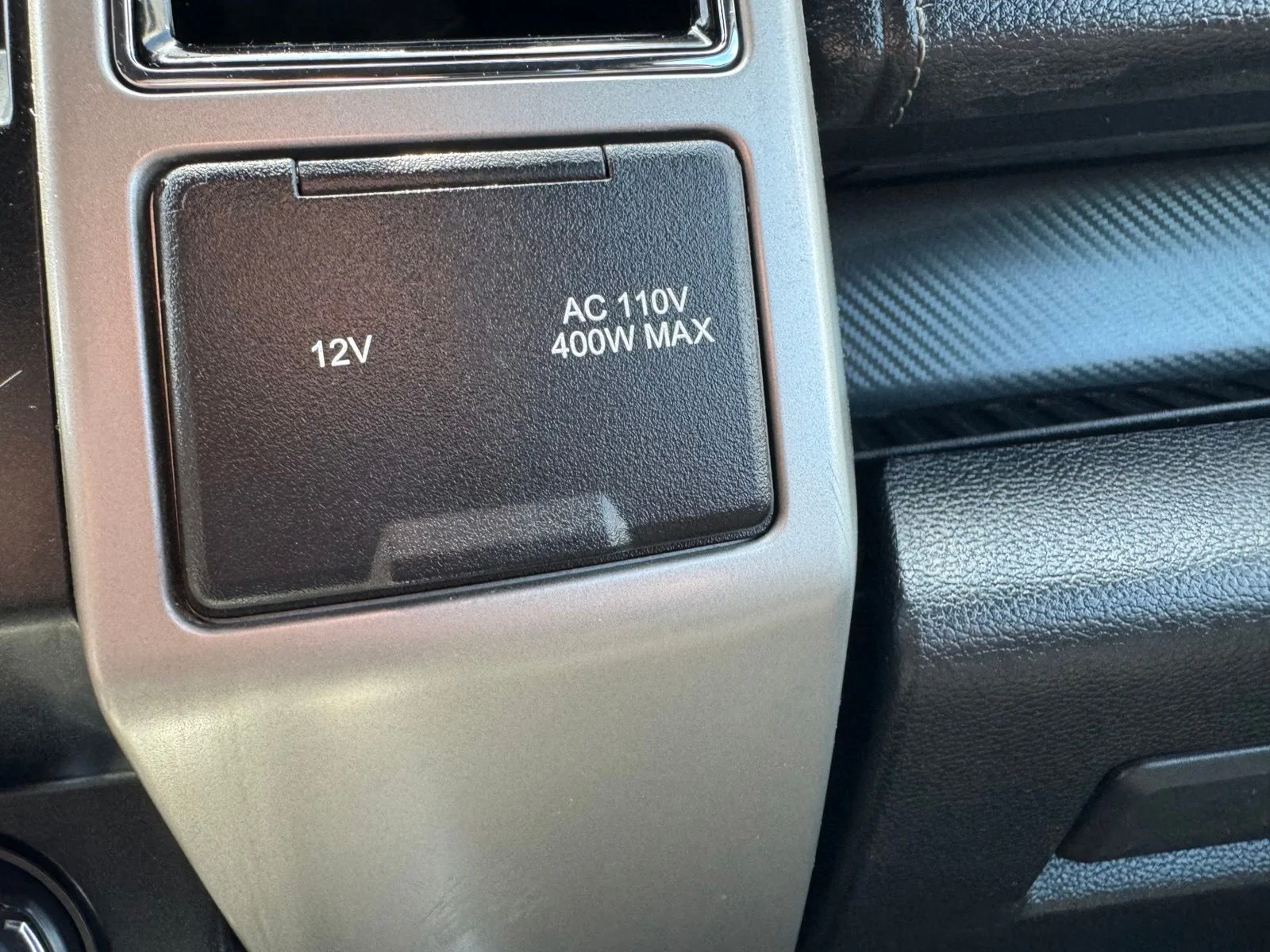 Used 2019 Gray Ford Lariat image 24