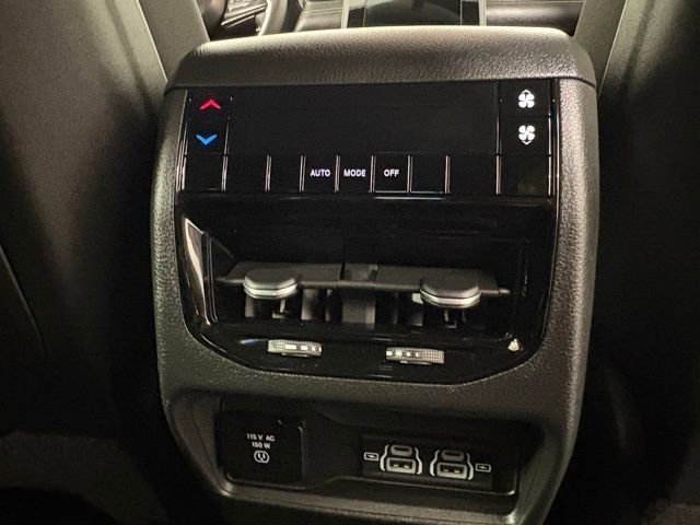 Used 2023 Bright White Clearcoat Jeep Altitude image 17