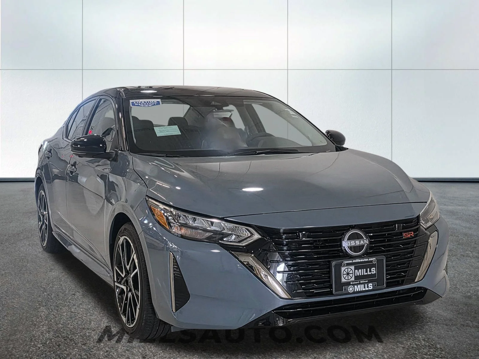 2025 Nissan Sentra SR - Photo 11