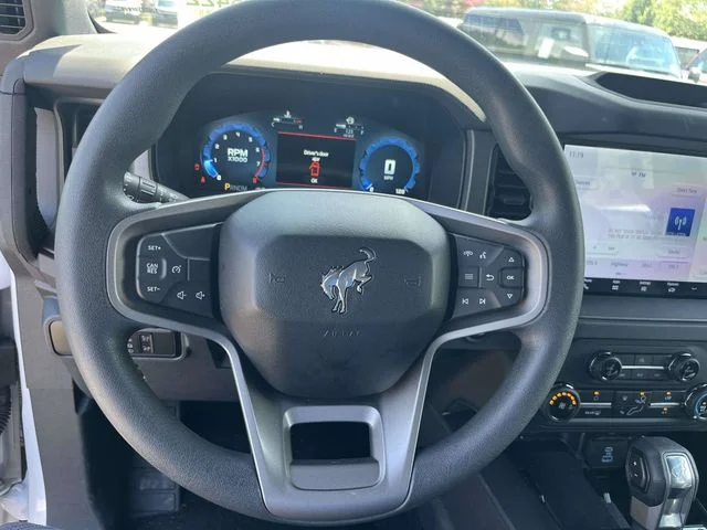 2025 Ford Bronco 4-Door Base - Photo 13