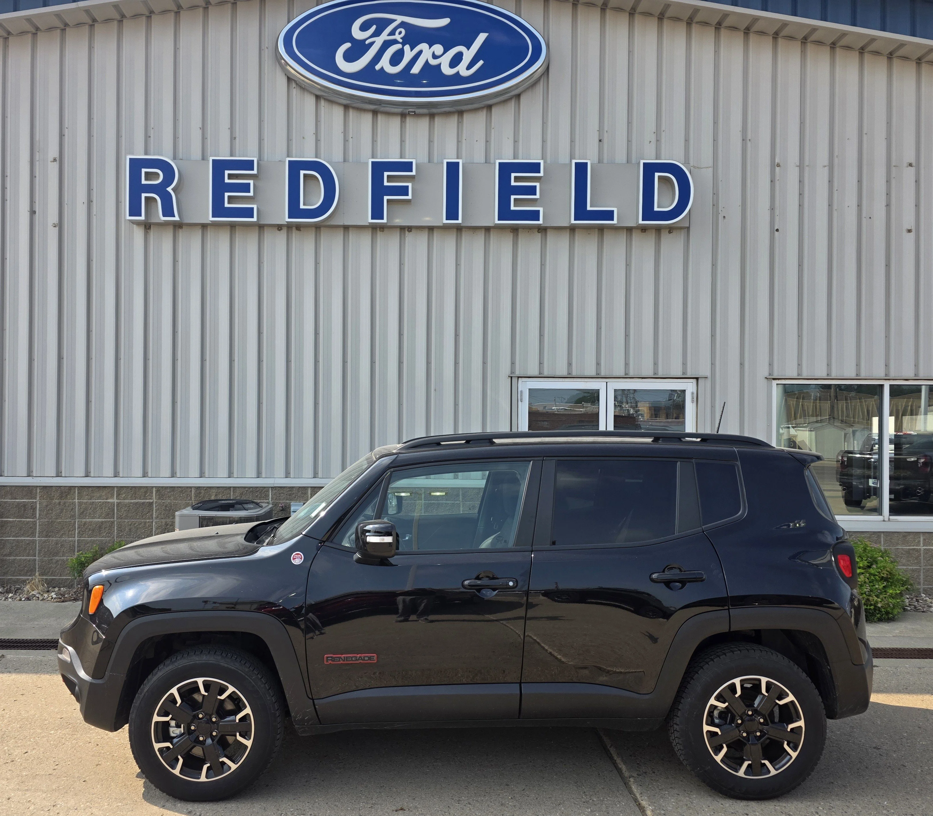 2023 Jeep Renegade Trailhawk
