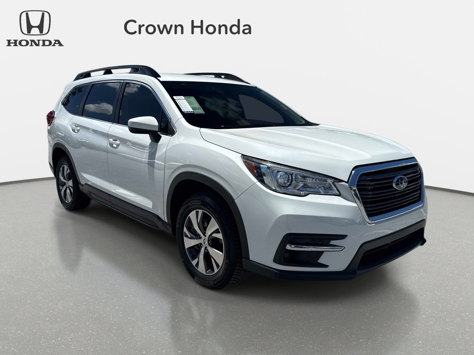 Used 2022 Crystal White Pearl Subaru Premium image 6
