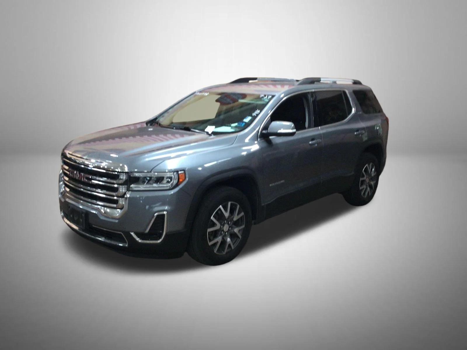 Used 2020 Gray GMC SLE image 1