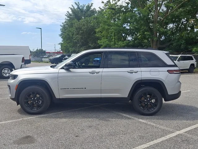 New 2026 Silver Jeep Altitude image 5