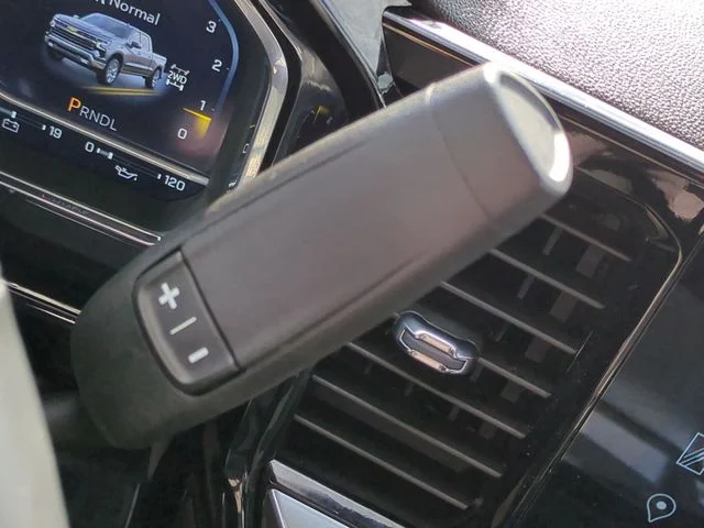Used 2023 White Chevrolet LT image 20