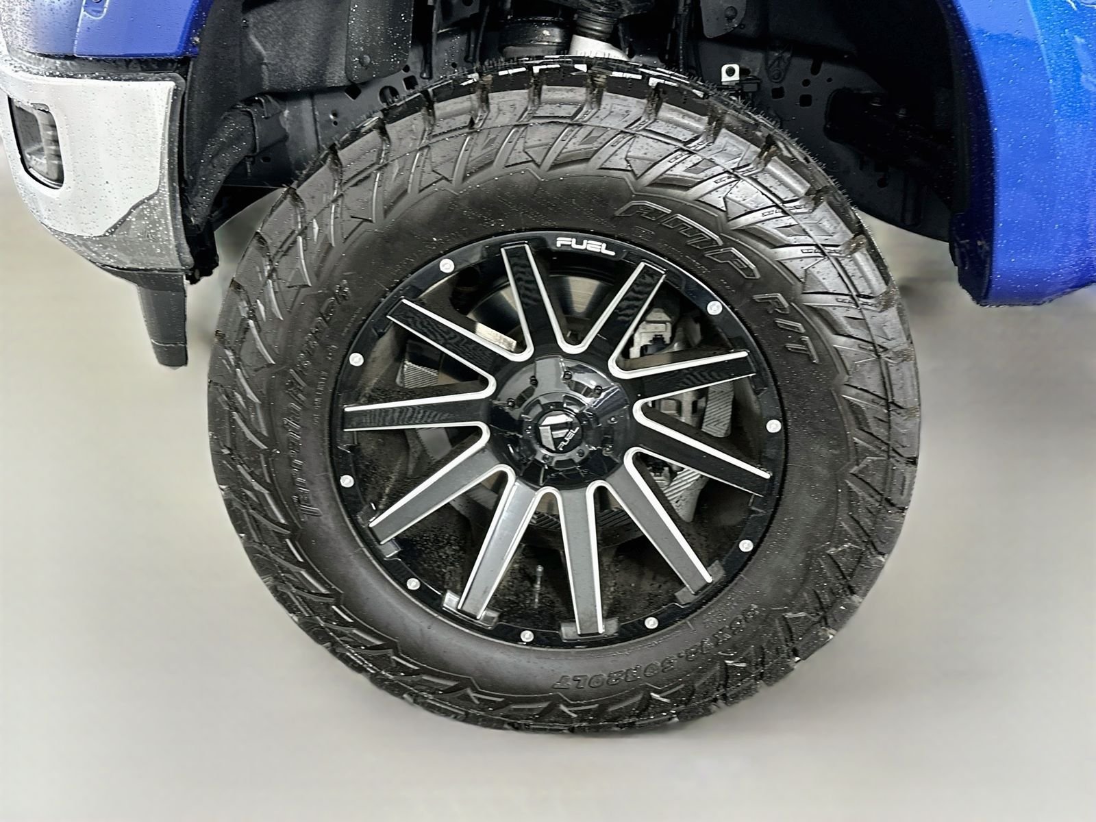 Used 2024 Atlas Blue Metallic Ford XLT image 30