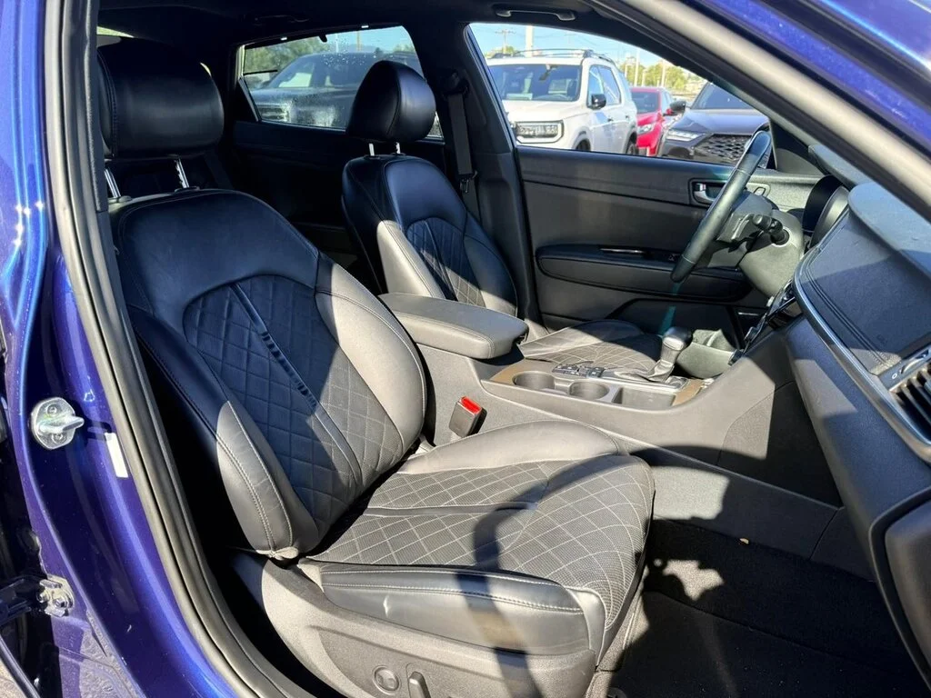 Used 2016 Lightning Blue Kia SX Turbo Dilawri Certified   Regularly Serviced image 12
