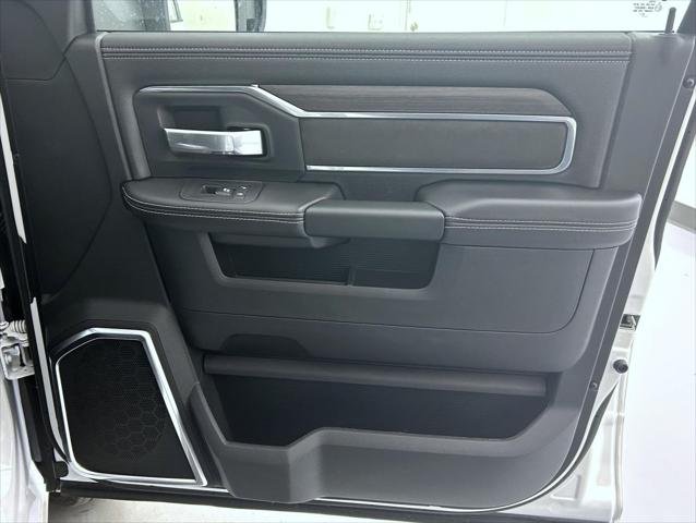 New 2026 Bright White Clear-Coat Exterior Paint RAM LARAMIE image 16