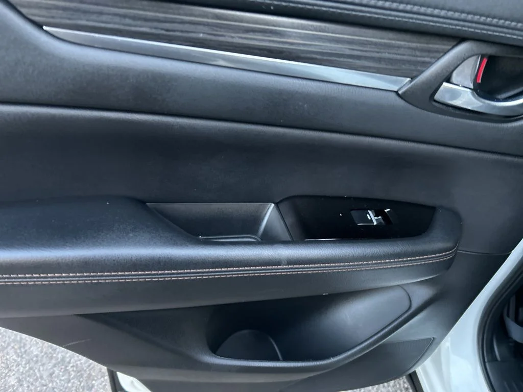 Used 2018 White Mazda Grand Touring image 20