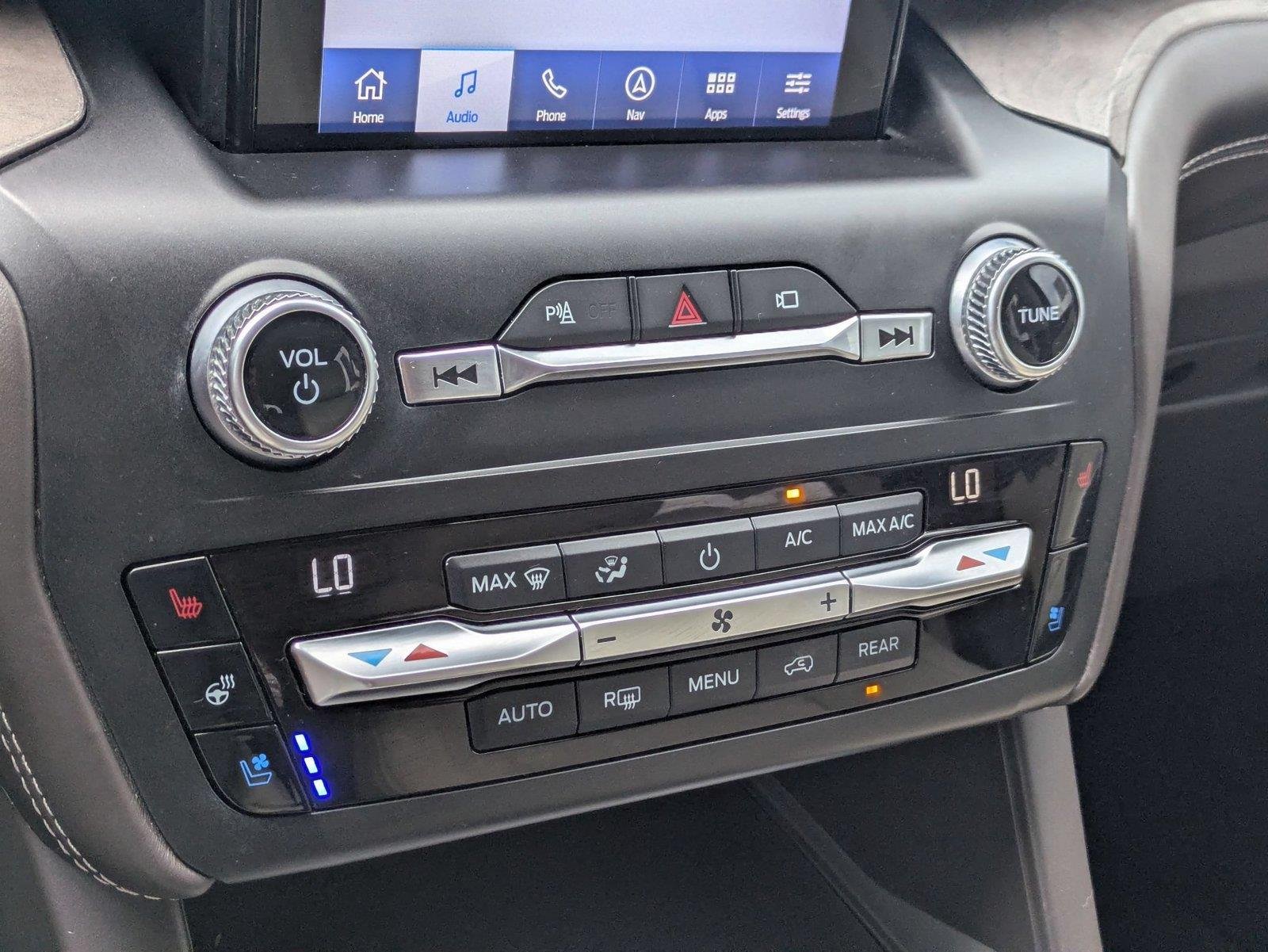 Used 2020 Silver Spruce Metallic Ford Platinum image 21