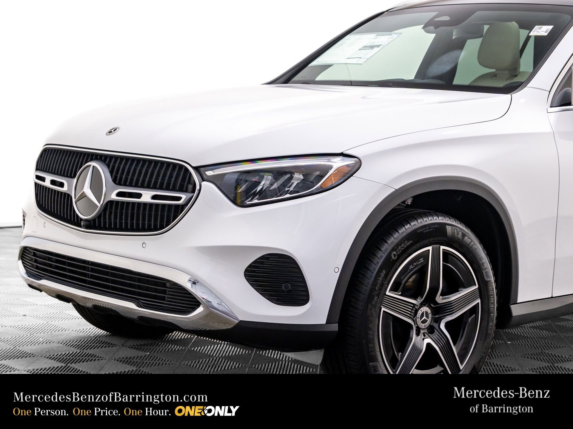 New 2026 MANUFAKTUR Moonlight White Metallic Mercedes-Benz GLC 300 image 74