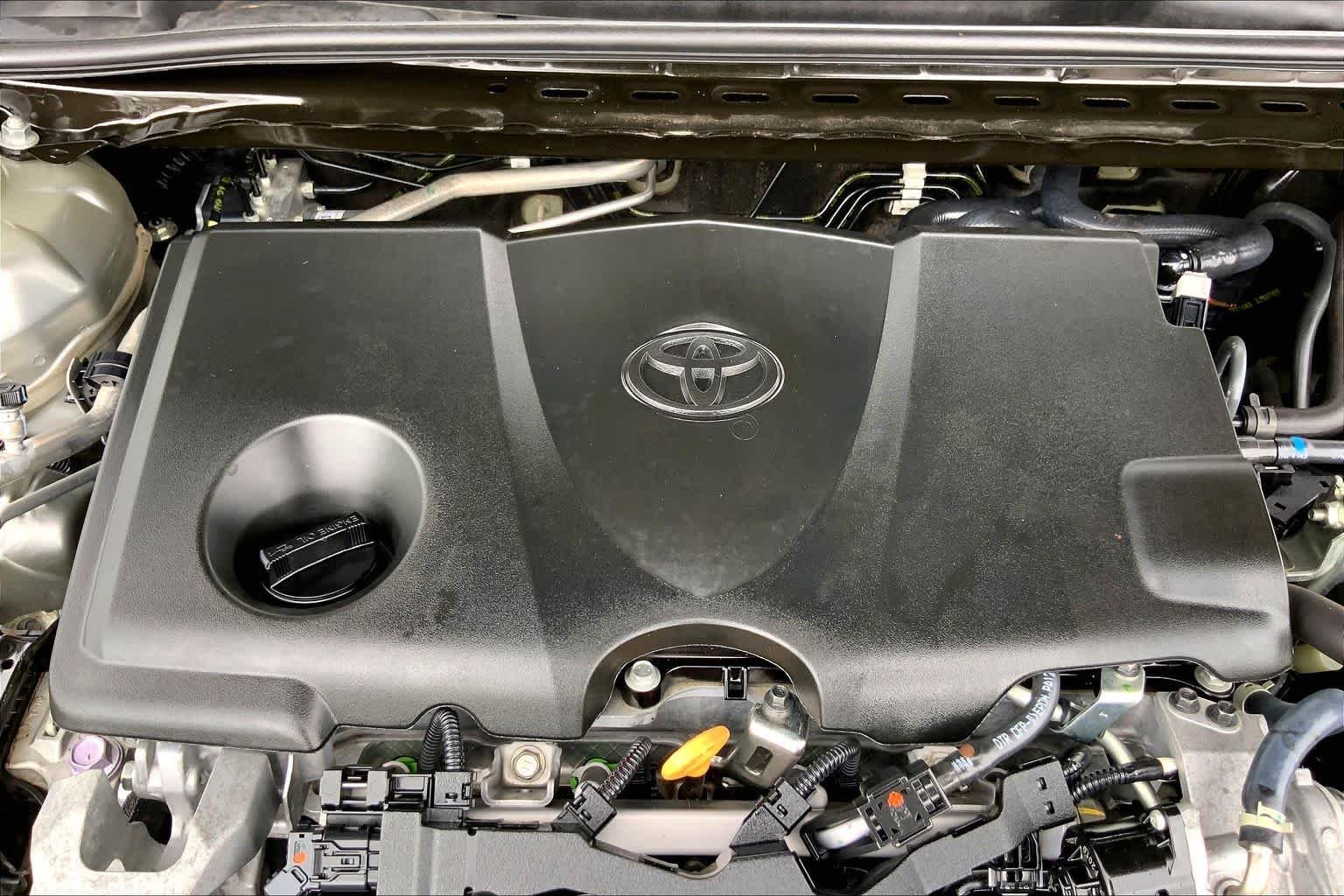 Used 2022 Celestial Silver Metallic Toyota XSE image 32