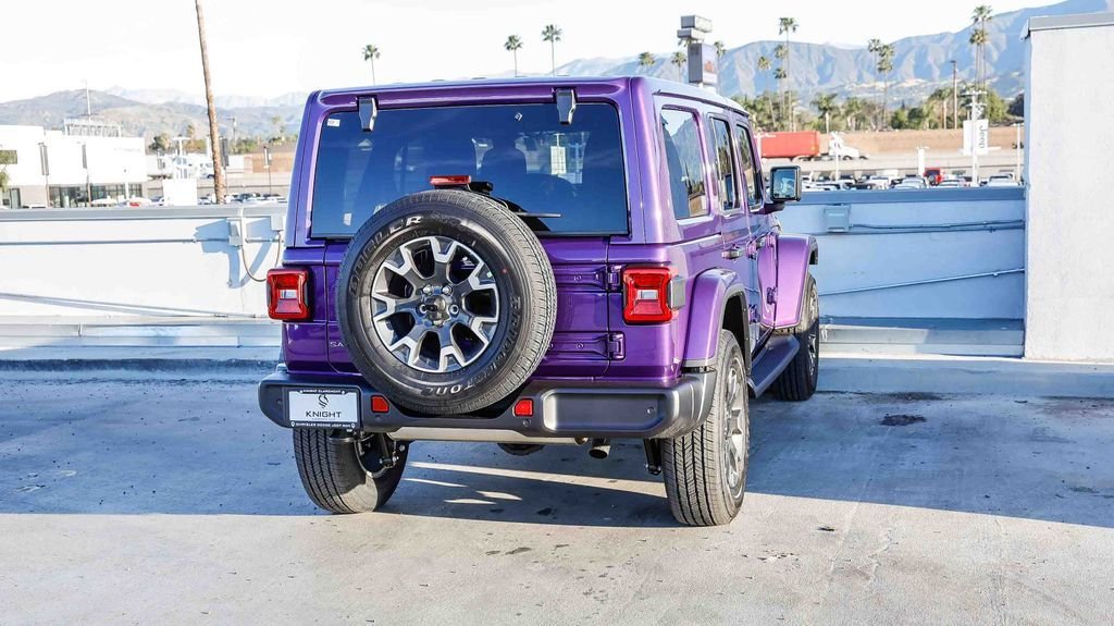 New 2026 Reign Jeep Sahara image 9