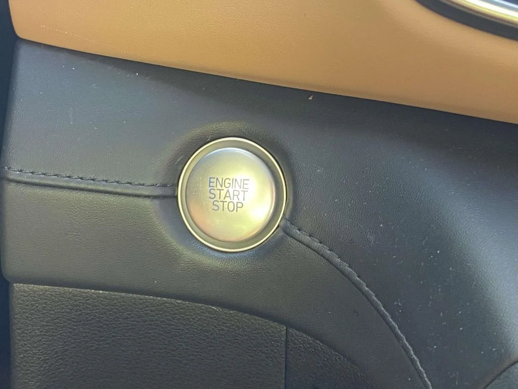 Used 2022 WHITE Hyundai Calligraphy image 28