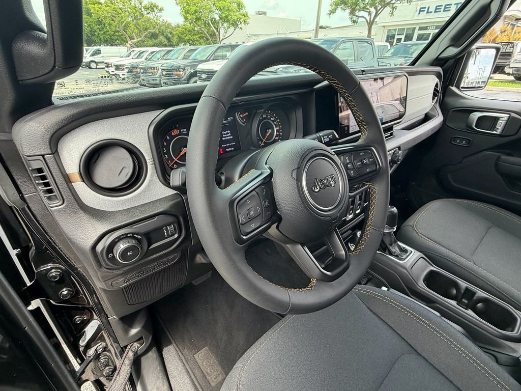 Used 2024 Black Jeep Sport S image 10