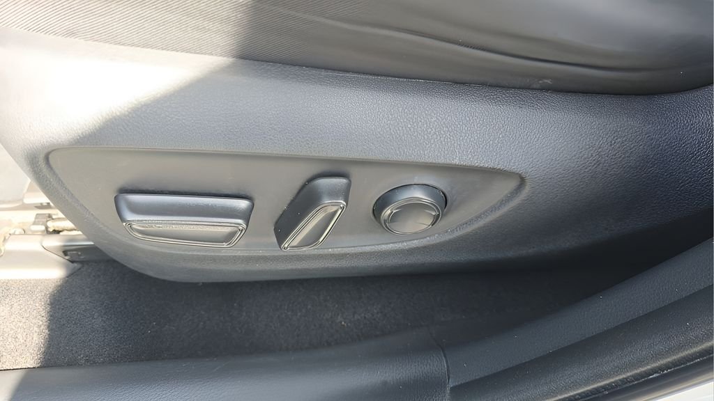 Used 2024 White Toyota XLE image 16