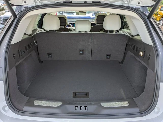 New 2026 White Lincoln Black Label image 13