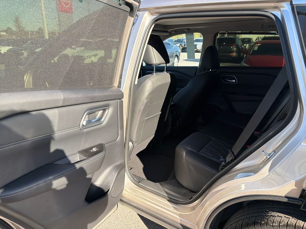 New 2026 Nissan Rogue Platinum 4D Sport Utility