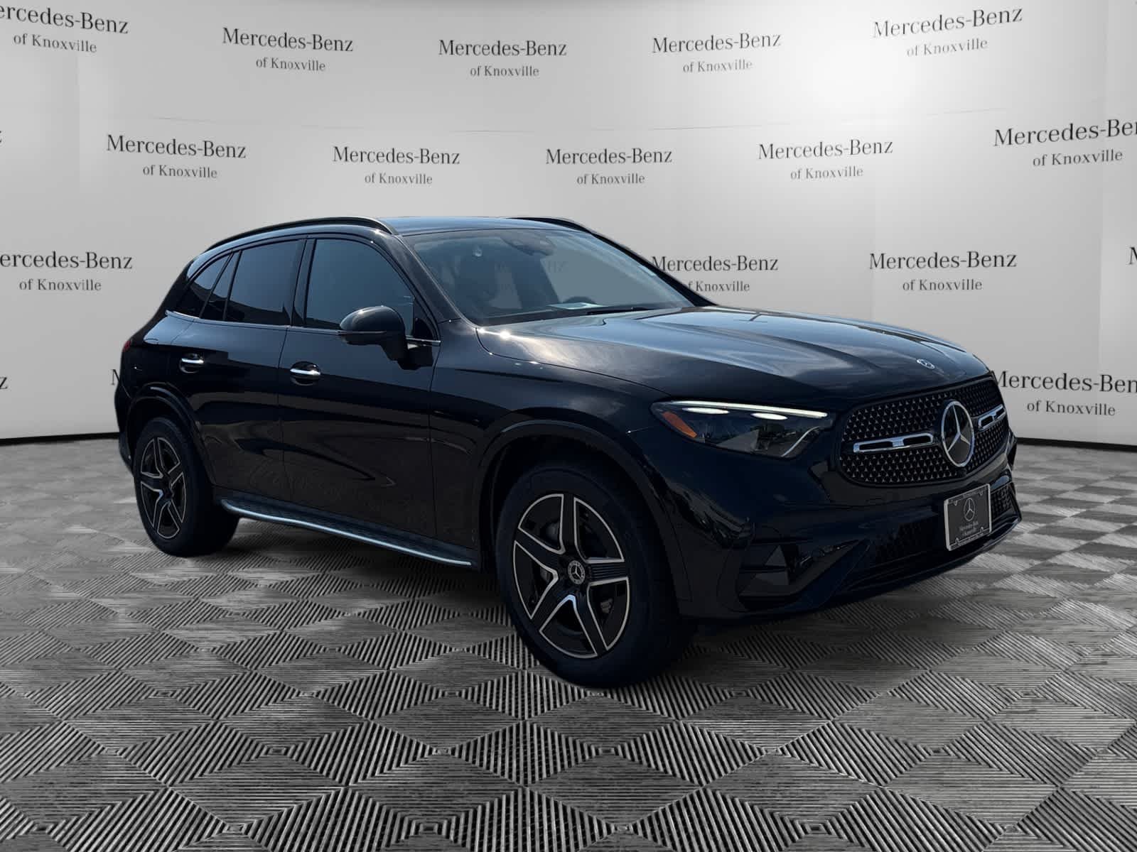 Certified Used 2025 Obsidian Black Metallic Mercedes-Benz GLC 300 image 5