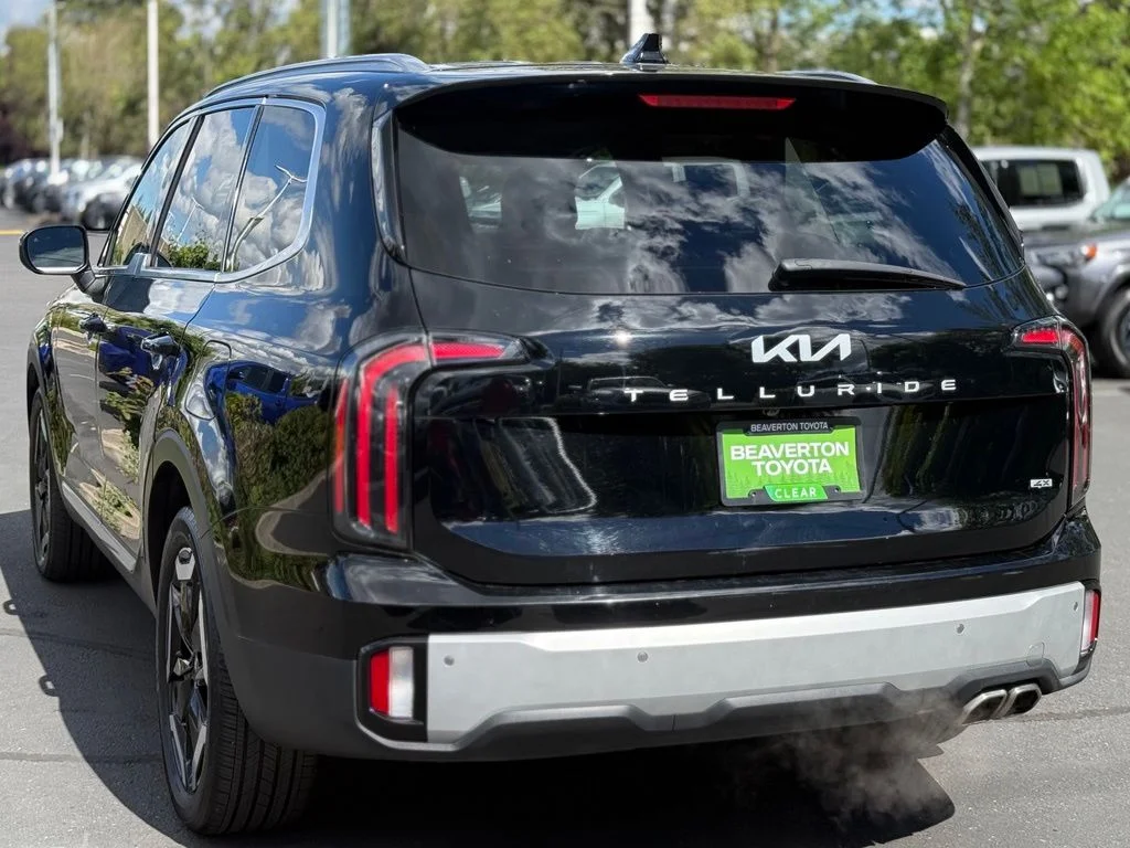 Used 2024 Black Kia EX image 3
