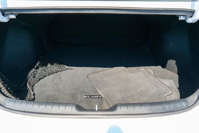 Used 2024 White Hyundai SE image 10