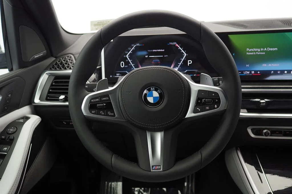 New 2026 Black Sapphire Metallic BMW sDrive40i image 12