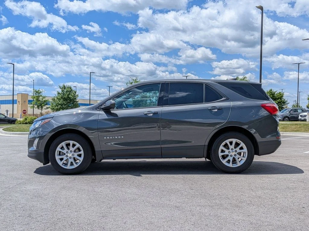 Used 2018 Gray Chevrolet LS image 4